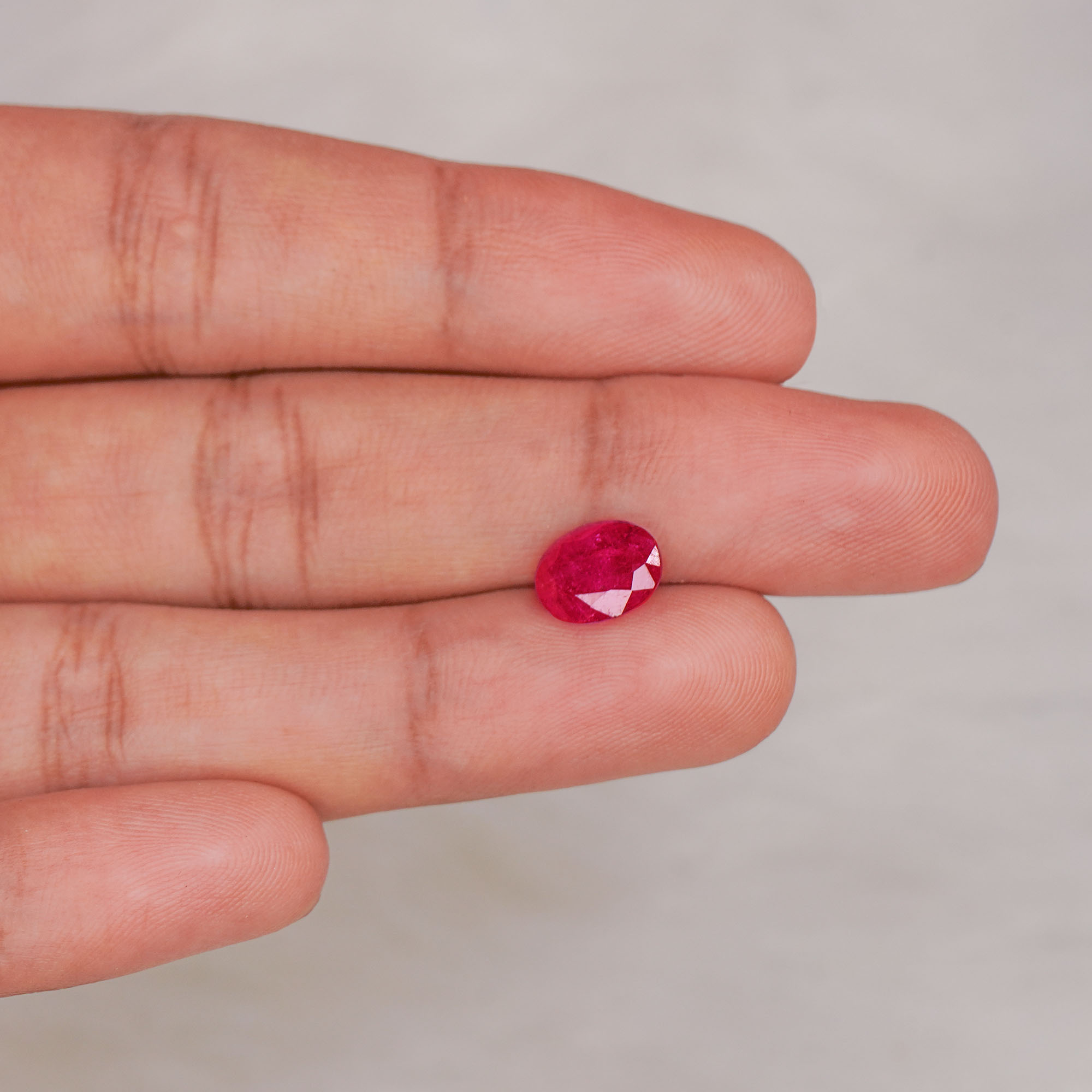 Natural Ruby (Manik) 2.4 Ct, Oval, Burma (Lot BUHR202) – IGTL Certified – front view thumbnail